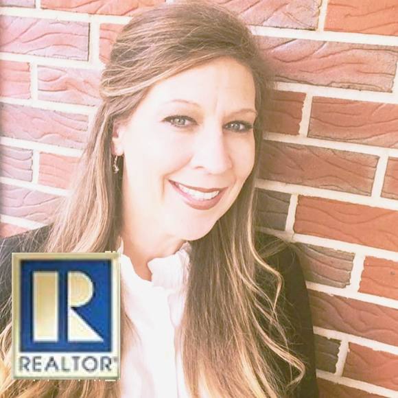 Meet your Posher, Crystal - Picture 1 of 1